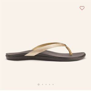 OluKai hoopio flipflops